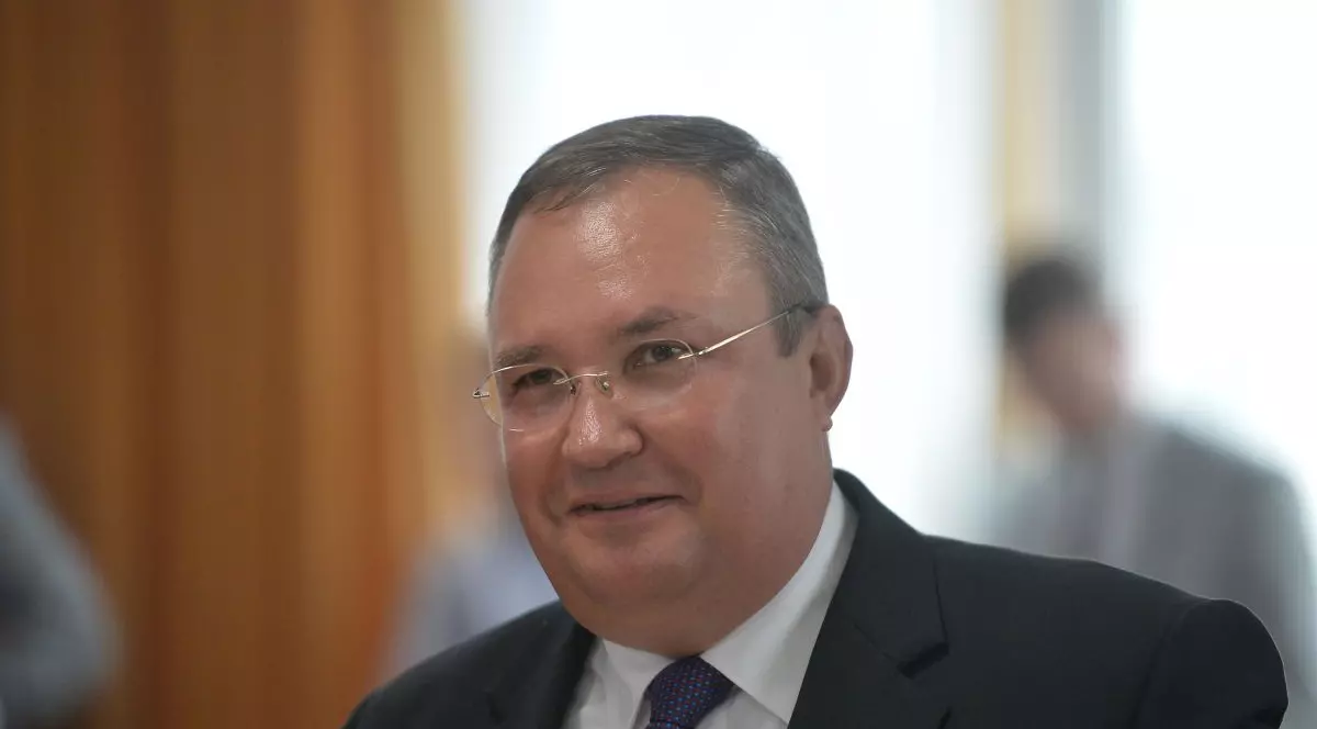 Reacția Guvernului, după decizia CCR privind anularea obligativității purtării măștii în aer liber