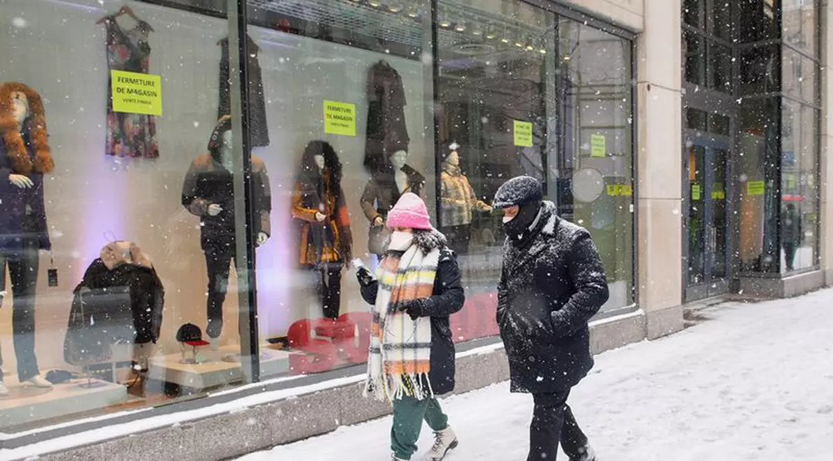 Magazinele de alcool și canabis din Quebec, deschise doar pentru cei vaccinați. „Trebuie să ne protejăm sistemul de sănătate”