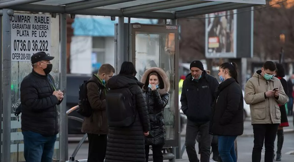 Aproape toate județele sunt în scenariul roșu. București are cele mai multe cazuri noi de COVID-19