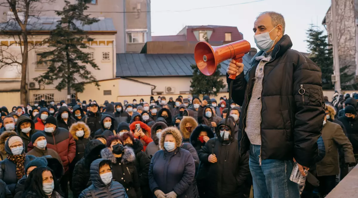 Cine este Vasile Petrariu, liderul sindicatului din STB acuzat că a declanșat greva din transportul public
