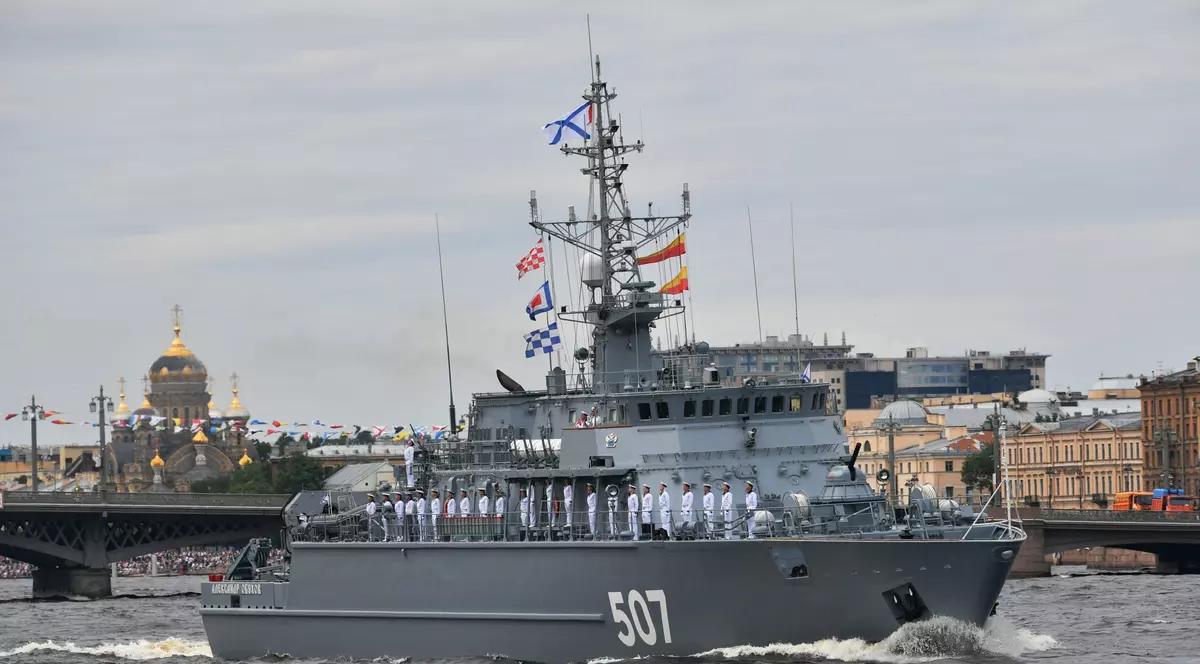 Pescarii irlandezi au învins marina rusă. Un exercițiu militar al Rusiei a fost mutat în urma protestelor