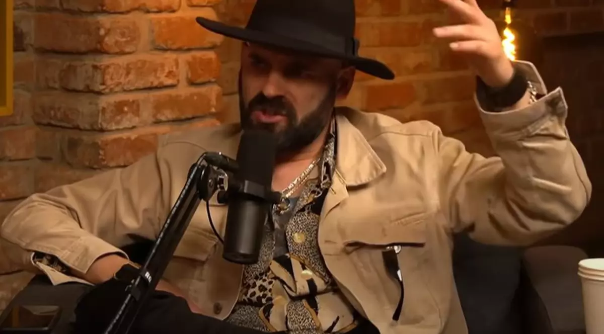 Rapperul Nosfe, la un pas de moarte după o clipă de neatenție: „M-am trezit înecându-mă de la fum”