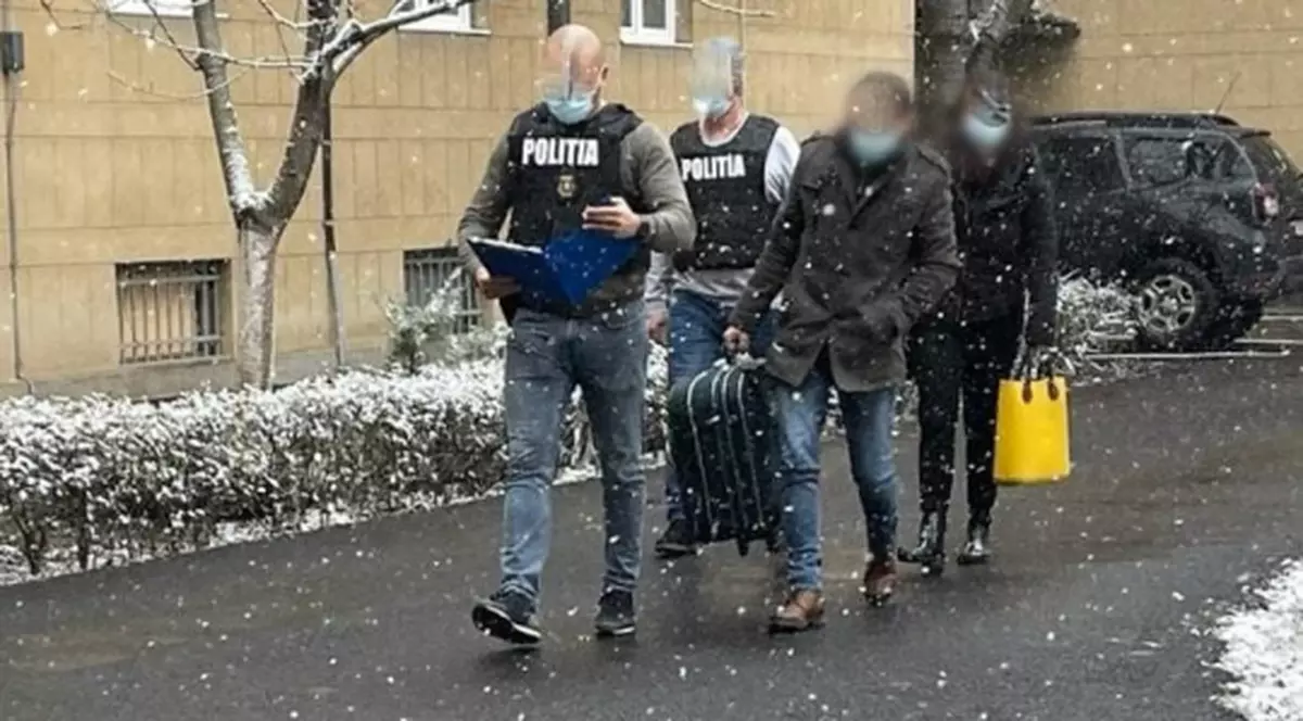 Doi soți care aveau legături cu mafia din Italia, prinși într-o localitate din Timiș. Cuplul va fi predat statului italian