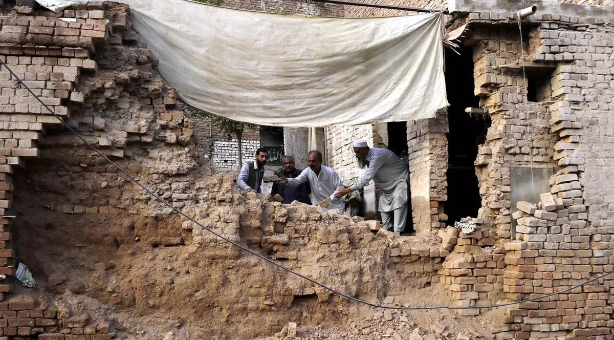 Cutremur în Afganistan. Cel puțin 12 oameni au murit