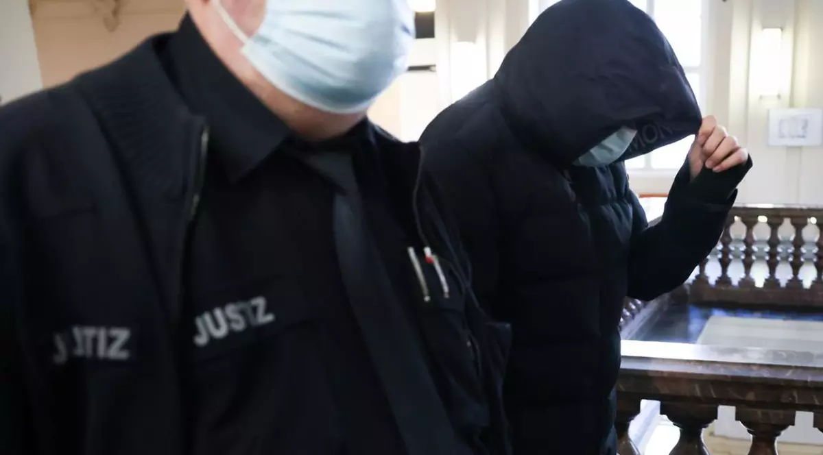 Fratele unui adolescent român înecat în Germania, la tribunal: „Nu aud voci în, cap, nu vreau la spital, vreau la închisoare!”