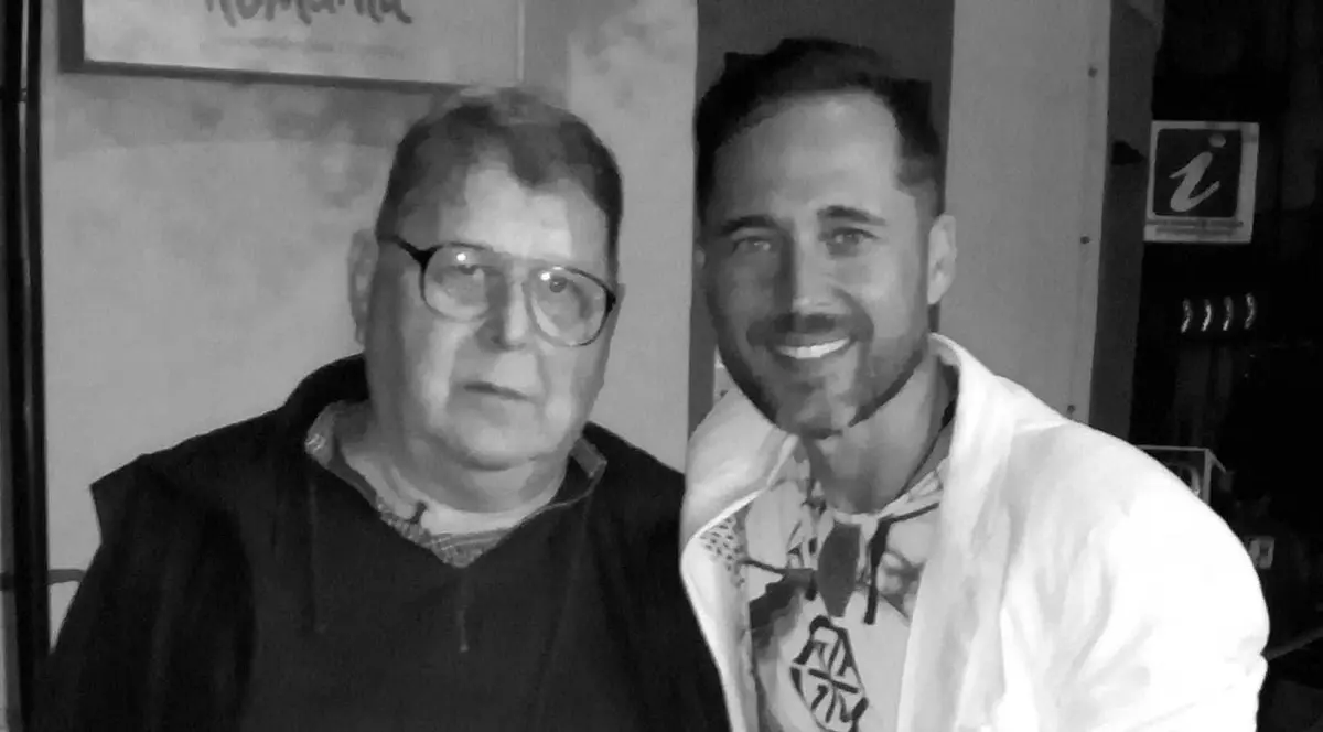 Tatăl lui Dinu Maxer a murit. Mesajul cântărețului: „A fost și dur cu mine în adolescență. Nu era genul care lăuda sau felicita”