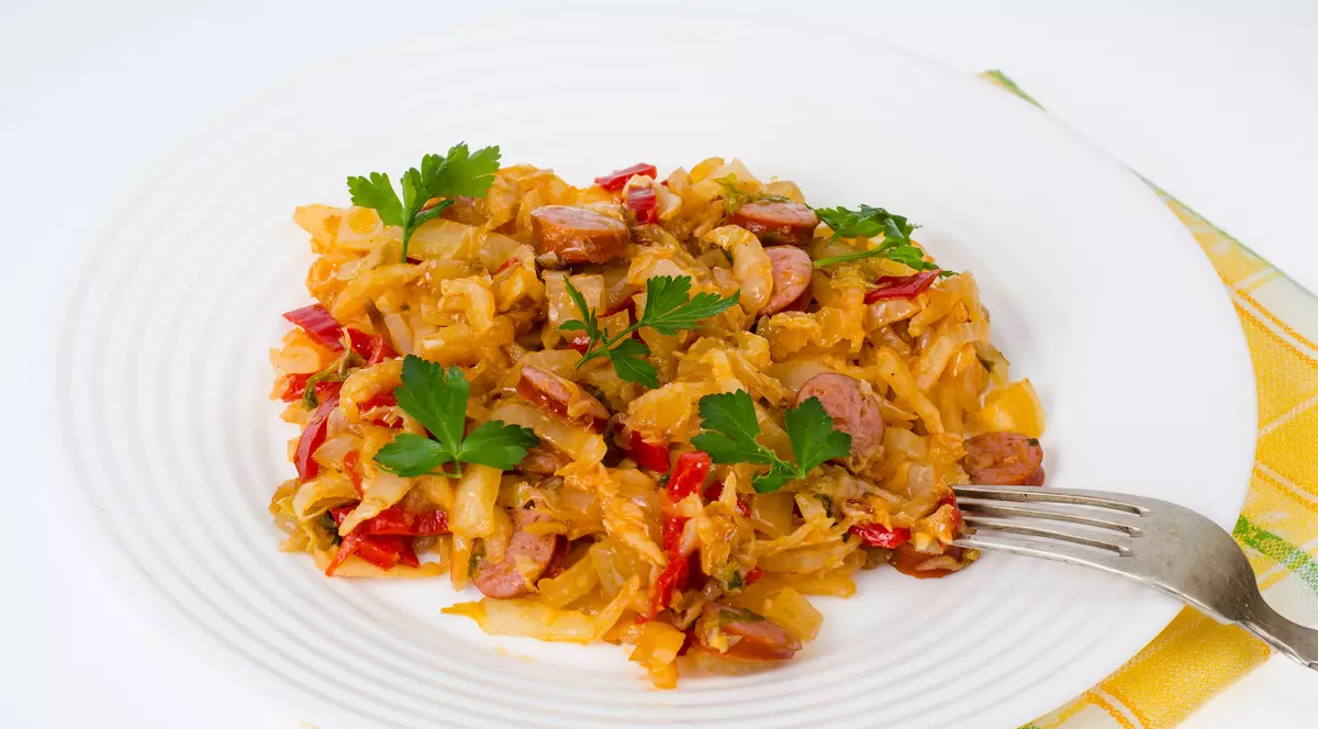 Varză călită. Greșeala pe care o faci când o gătești