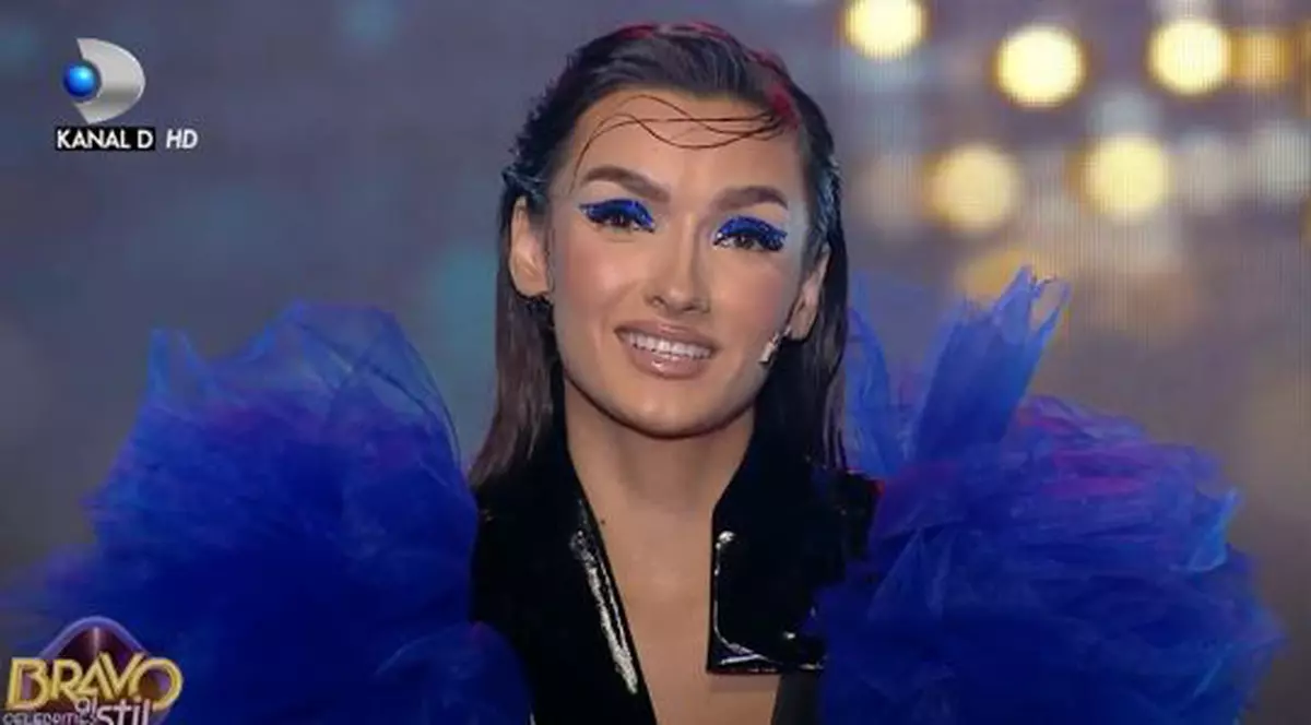 Semifinala „Bravo, ai stil! Celebrities” vine cu ținute spectaculoase. Concurentele s-au pregătit intens