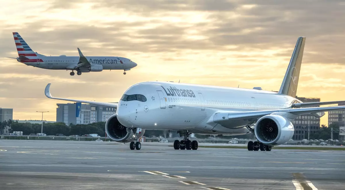 Un avion care decolase din Miami spre Londra s-a întors din drum după ce o pasageră a refuzat să poarte masca