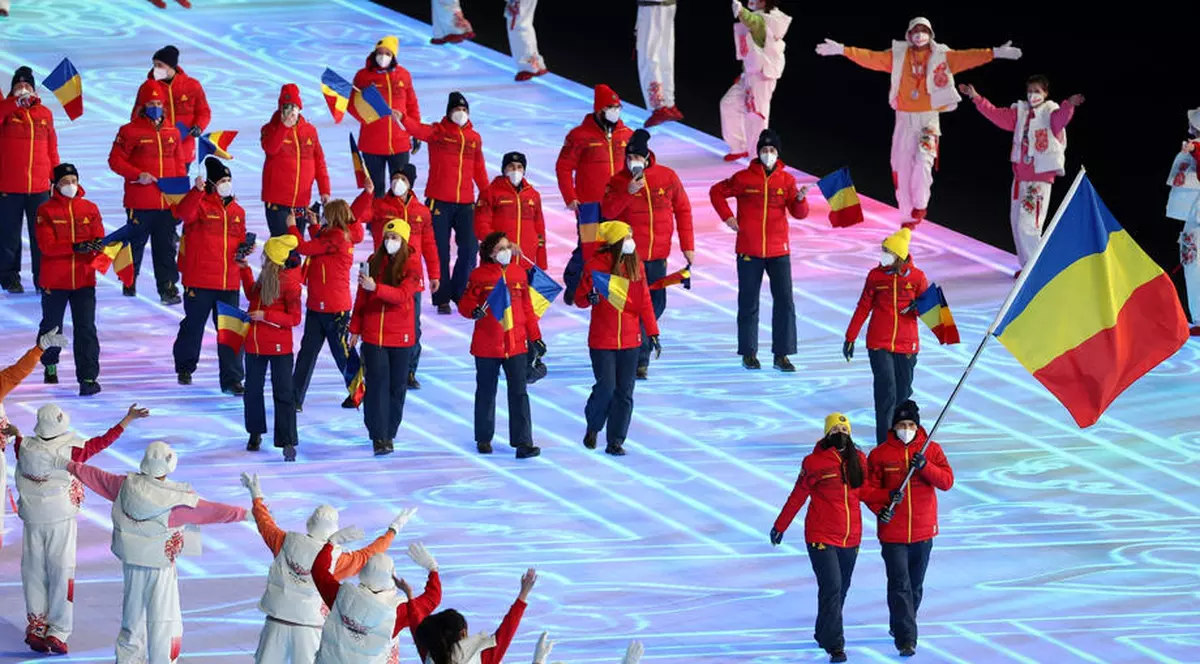 Primele imagini cu delegația României defilând la ceremonia de deschidere a Jocurilor Olimpice de iarnă de la Beijing