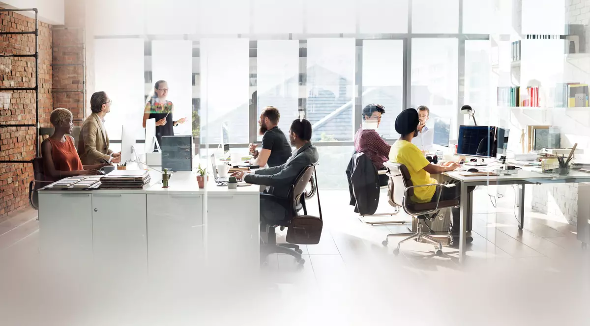 Cum e să lucrezi doar 4 zile pe săptămână? Rezultatele experimentului derulat de doi ani de o companie din Irlanda