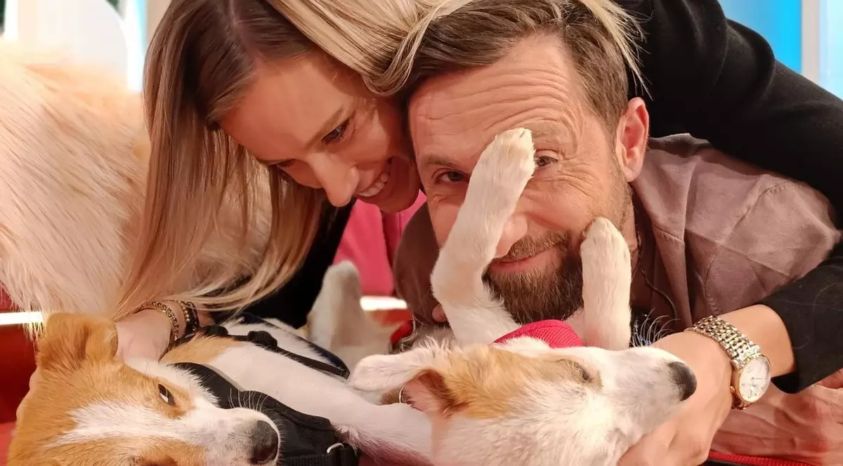 Cum a reacționat Dani Oțil când și-a văzut soția îmbrăcată sumar, într-o imagine postată pe Facebook. „Ce ai făcut?”