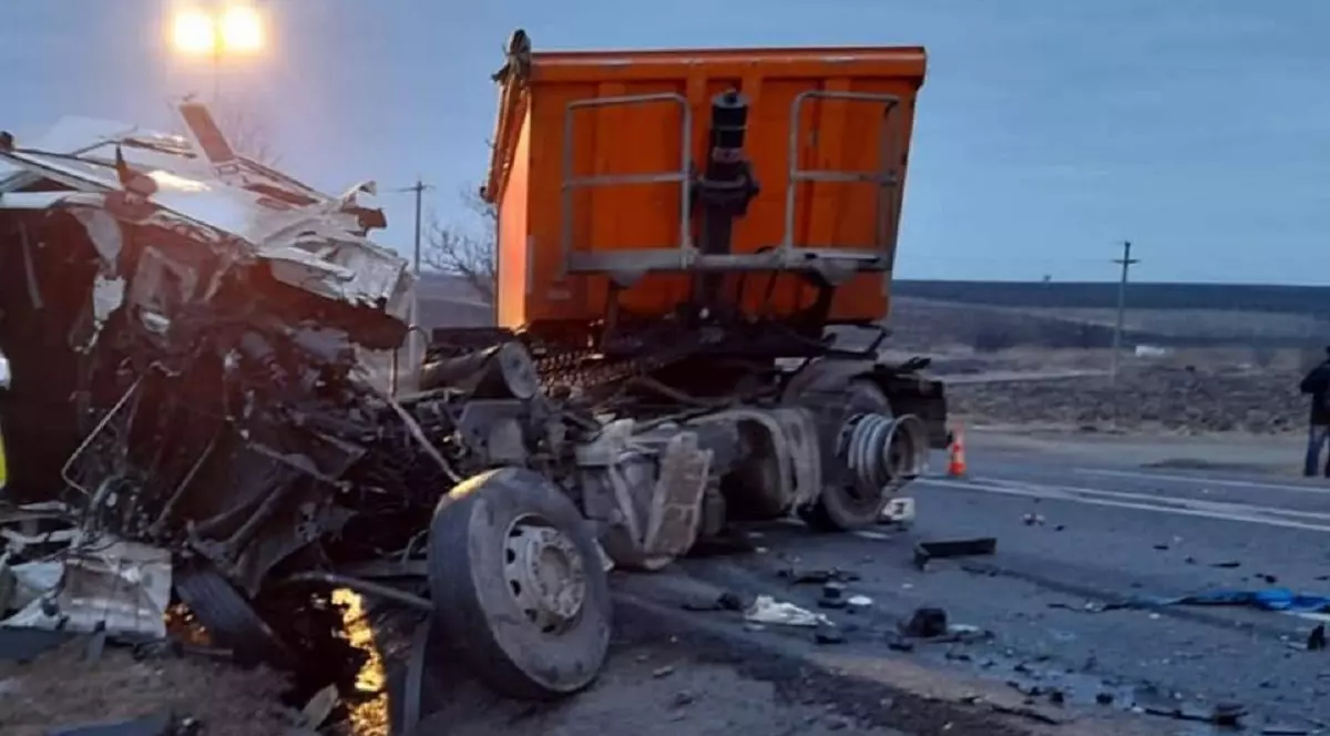 Camionagiul care a provocat accidentul cu 7 morți din Iași avea cardul altui șofer în tahograf