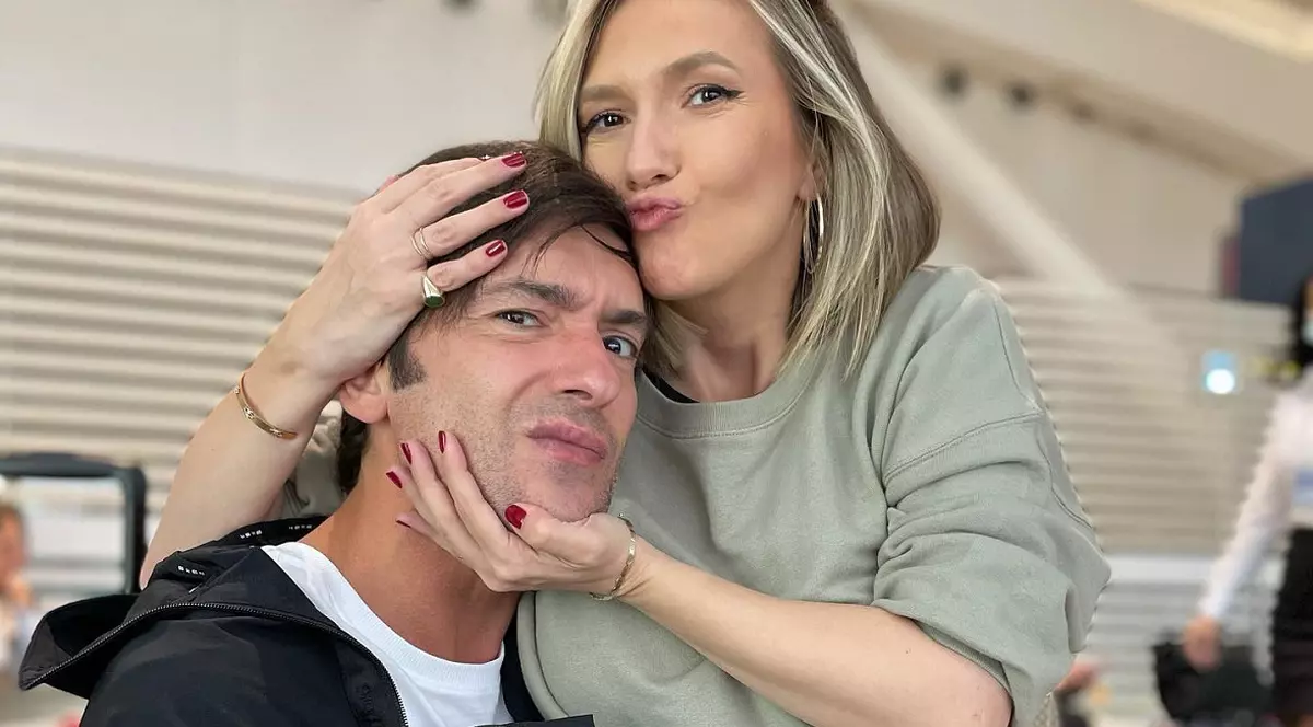 Ce i-a transmis Radu Vâlcan Adelei Popescu în direct, la Pro TV. Prezentatoarea s-a emoționat: „Tu ești romantic”