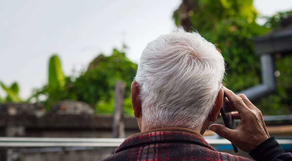 Elevă de 16 ani șantajată de un bărbat de 66 de ani, care a lăsat-o însărcinată. De ce au răsturnat judecătorii înțelegerea procurorilor cu inculpatul