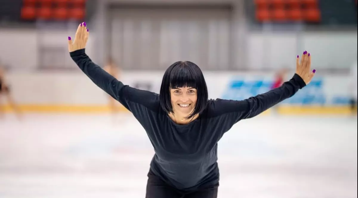 Cine este Simona Pungă, jurat la Dancing on Ice