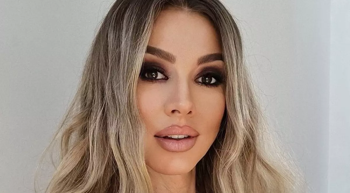 Claudia Neghină - „Vorbește lumea” PRO TV