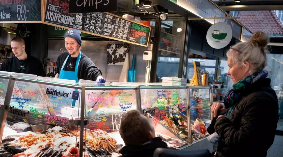 Cu număr record de infectări, dar puține spitalizări, Danemarca trece prin valul Omicron fără restricții: „Acesta a fost contractul cu oamenii”