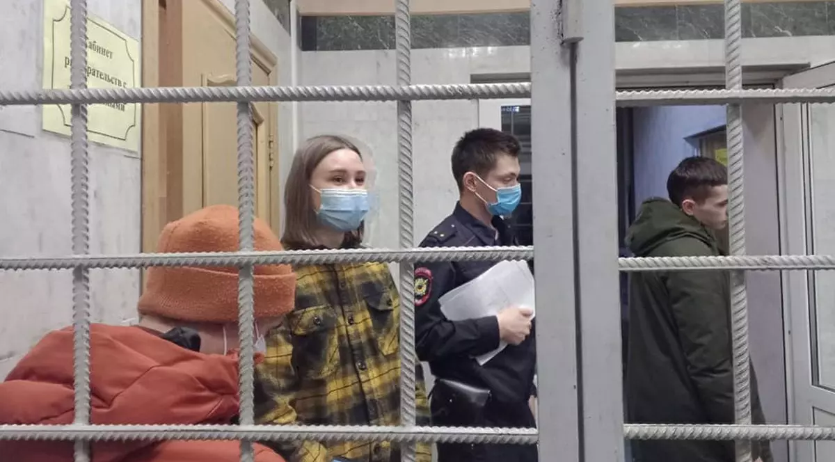 EXCLUSIV. Tânără protestatară contra războiului, reținută în Rusia, explică românilor: „Țara noastră comite o crimă. Suntem ostaticii unui președinte nebun”