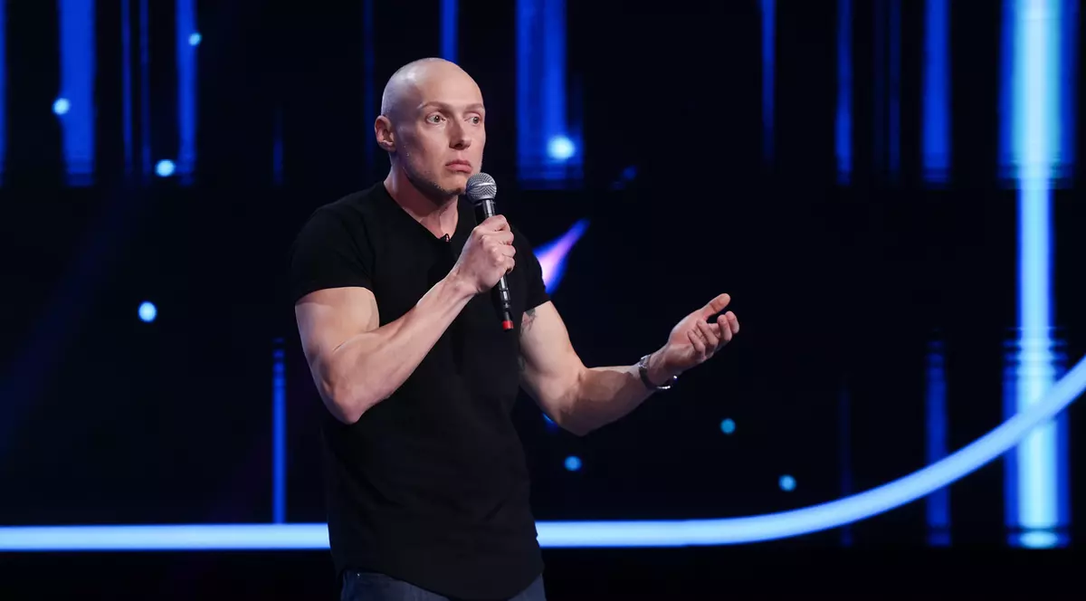 Dragoș Stan este cel de-al doilea finalist de la „iUmor” 2022. „Sunt începător în stand-up și am venit să mă testez aici”
