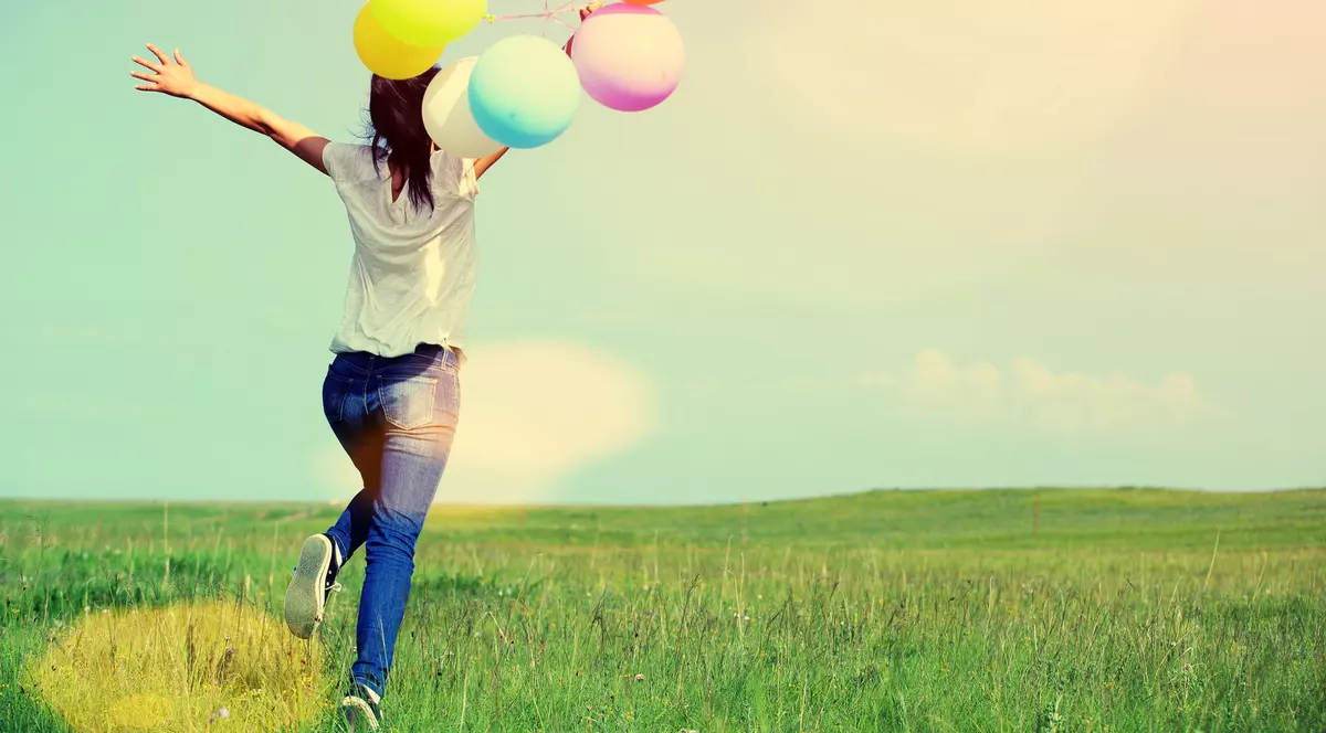 Cum să fii fericit fără să-ţi doreşti asta. Răspunsul filosofului Frank Martela în volumul „O viaţă minunată“