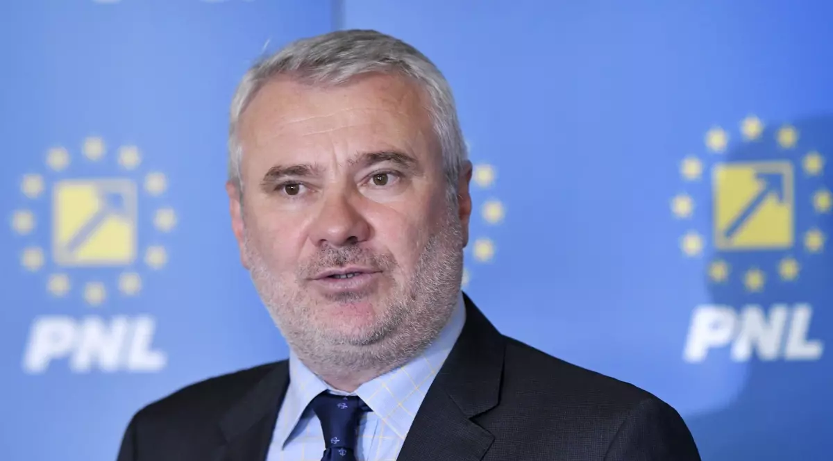 Deputatul PNL Gigel Știrbu, după scandalul dintre Simion și ministrul energiei: Parlamentarii cu ieșiri nervoase trebuie să fie controlați psihiatric