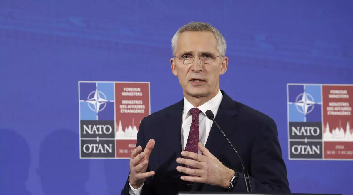 NATO condamnă „atacul nesăbuit și neprovocat” al Rusiei. Jens Stoltenberg: „O amenințare gravă la adresa securității euro-atlantice”
