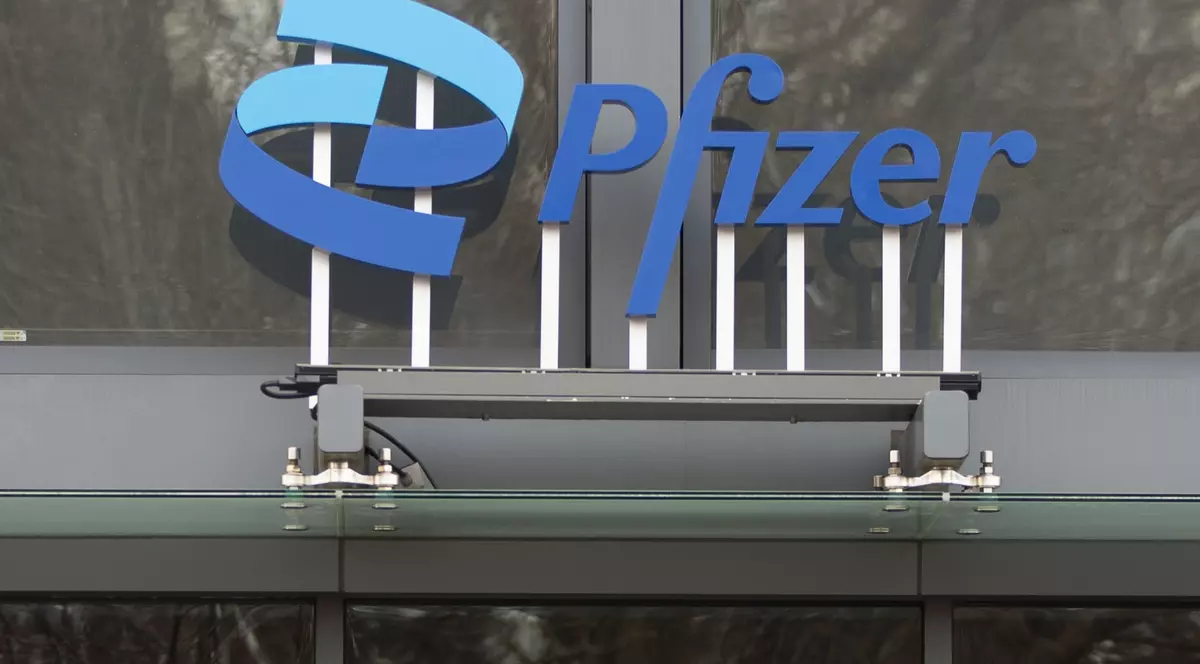 Cât estimează Pfizer că va câștiga anul acesta de pe urma vaccinului și a pastilei anti-COVID