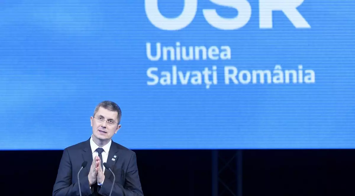 Un fost lider USR își explică demisia din partid după retragerea lui Cioloș. Săgeți spre tabăra Barna