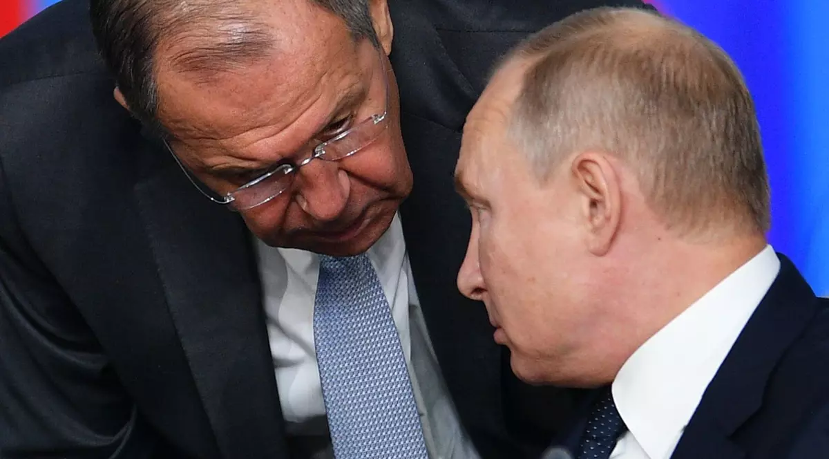 Lavrov i-a sugerat lui Putin, într-o discuție televizată, să acorde mai mult timp diplomației în criza ucraineană