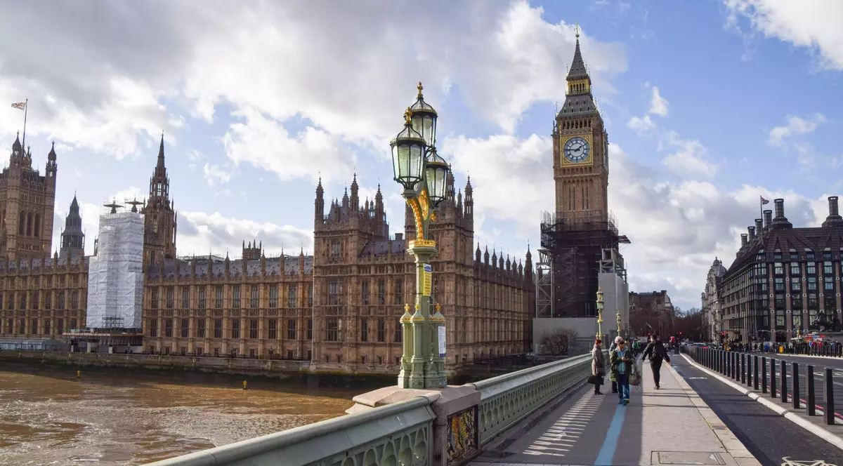 Marea Britanie nu va mai acorda „vize de aur” investitorilor milionari din afara statului, în contextul tensiunilor cu Rusia