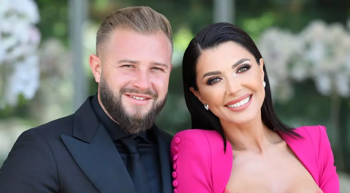 Mesajul Ilincăi Vandici pentru soț, după ce și-a primit cadoul de Valentine’s Day. „Nu avem nevoie de o anumită dată pentru a ne iubi”