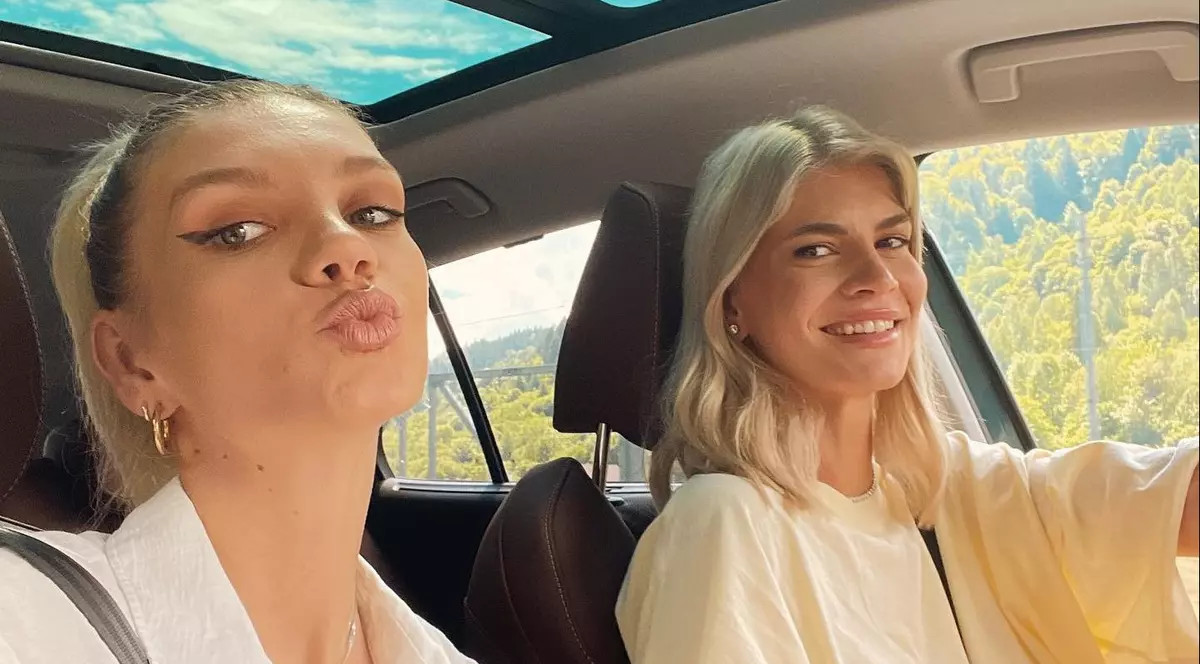 Bianca și Laura Giurcanu