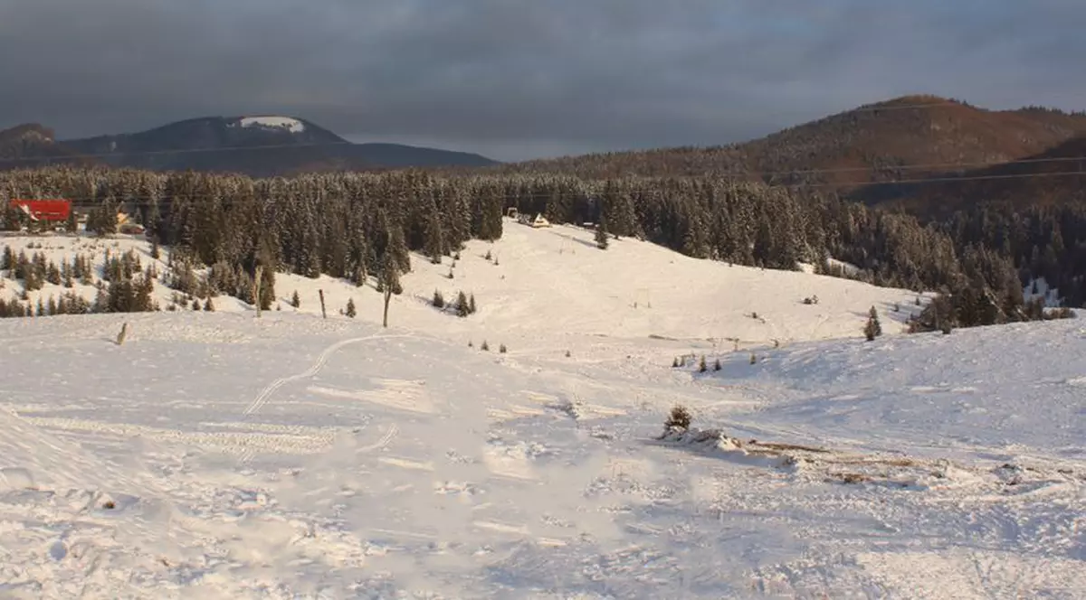 Noua stațiune montană a României. „Am redeschis pârtia de schi de puţin timp”