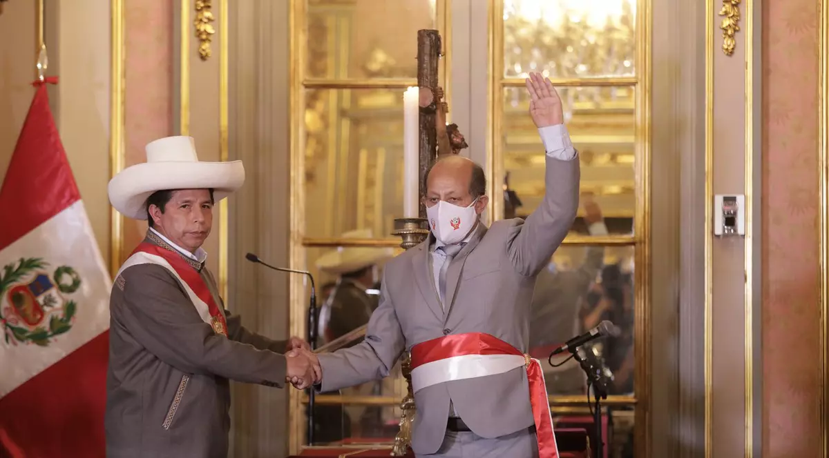 Premierul peruan, acuzat de violență domestică, a fost demis la trei zile de la numire