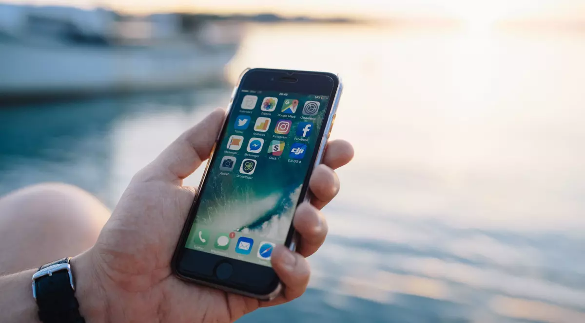 Cumpărarea unui telefon mobil rezistent: 7 sfaturi