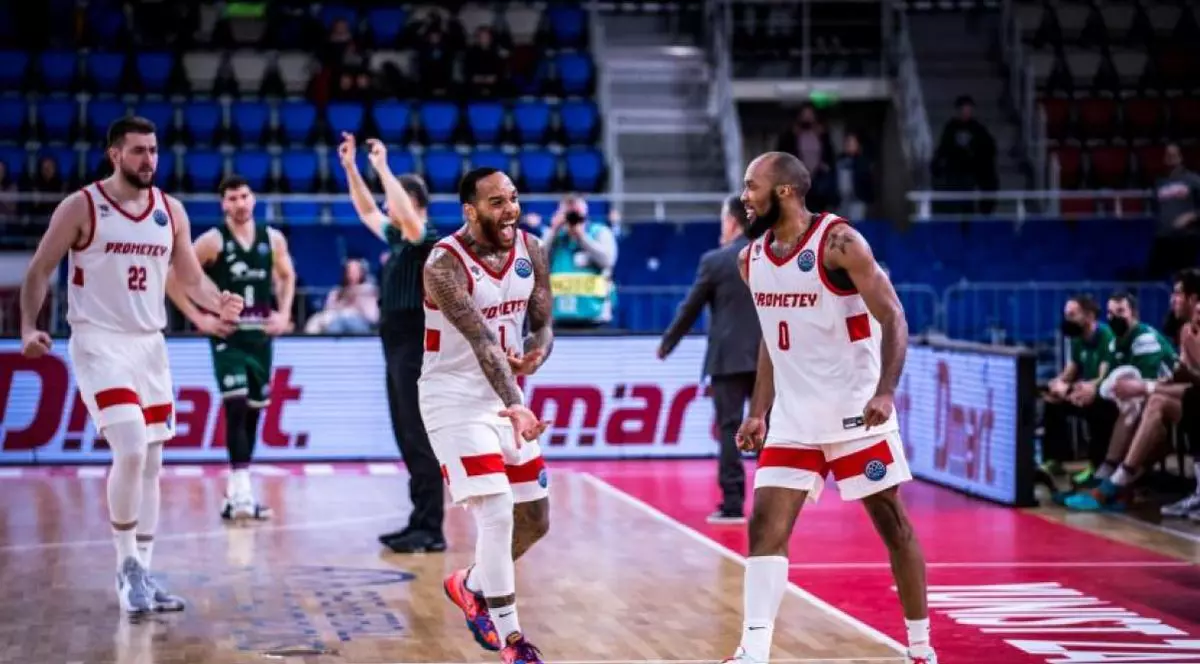 Meciul de baschet dintre Prometei și U Cluj, din Liga Campionilor, mutat din Ucraina în Cehia