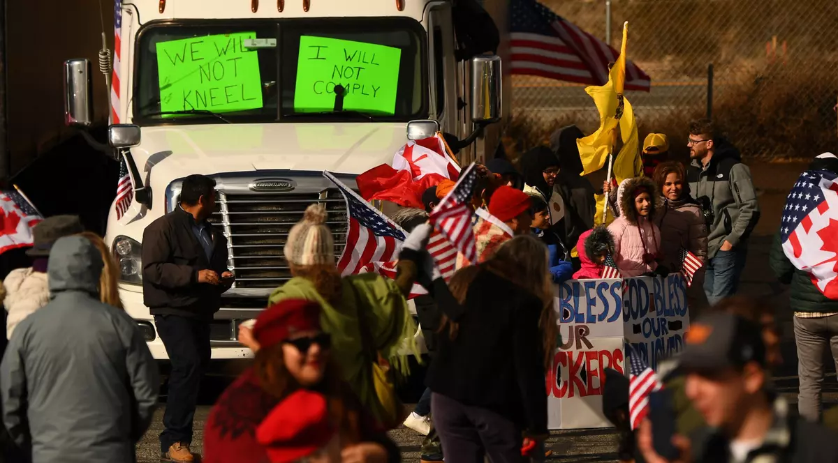 Inspirat de protestul camionagiilor din Canada, ”Convoiul poporului” se îndreaptă spre Washington: ”Ne-a ajuns”