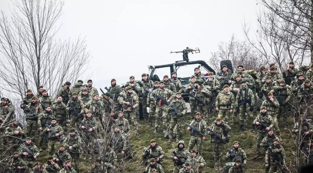 Luptătorii ceceni, cunoscuți pentru folosirea torturii și asasinate, au ajuns în Ucraina. Anunțul, făcut de liderul lor. „Vom îndeplini ordinele lui Putin în orice circumstanțe”