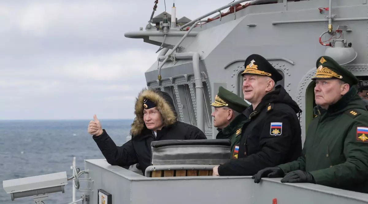 Avertisment Reuters: NATO a lăsat Marea Neagră expusă, în plin asalt al Rusiei asupra Ucrainei. România are forțe navale limitate