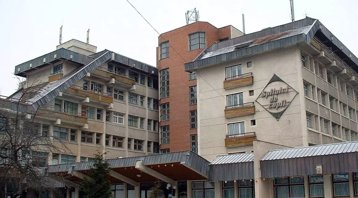 Copil de 11 ani din Sfântu Gheorghe, în stare gravă după ce a fost atacat de câini când se întorcea de la școală