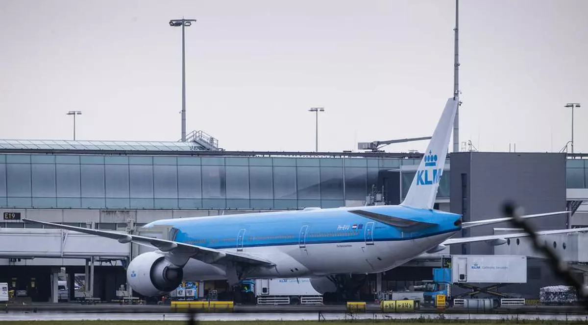 KLM a suspendat toate zborurile spre Ucraina pe termen nelimitat