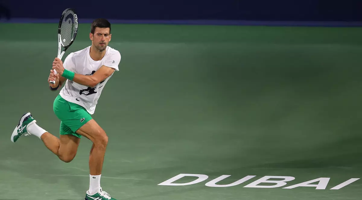 Explicaţiile directorului turneului de la Dubai, după ce Novak Djokovici a primit permisiunea să participe chiar dacă nu s-a vaccinat