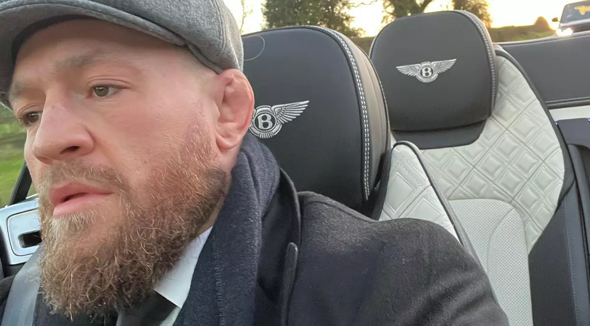 Conor McGregor, arestat pentru „conducere periculoasă” la bordul Bentley-ului său de 160.000 de euro