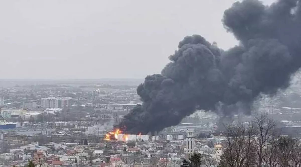 „Bombardamentele din Liov au fost un mesaj pentru Biden”, spune primarul orașului. Trupele ruse au tras rachete în apropierea graniței cu Polonia