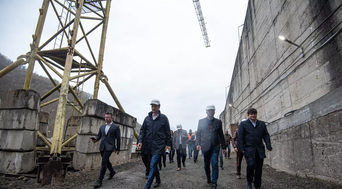 Ministrul mediului a inaugurat barajul Mihăileni după 36 de ani de la începerea lucrărilor