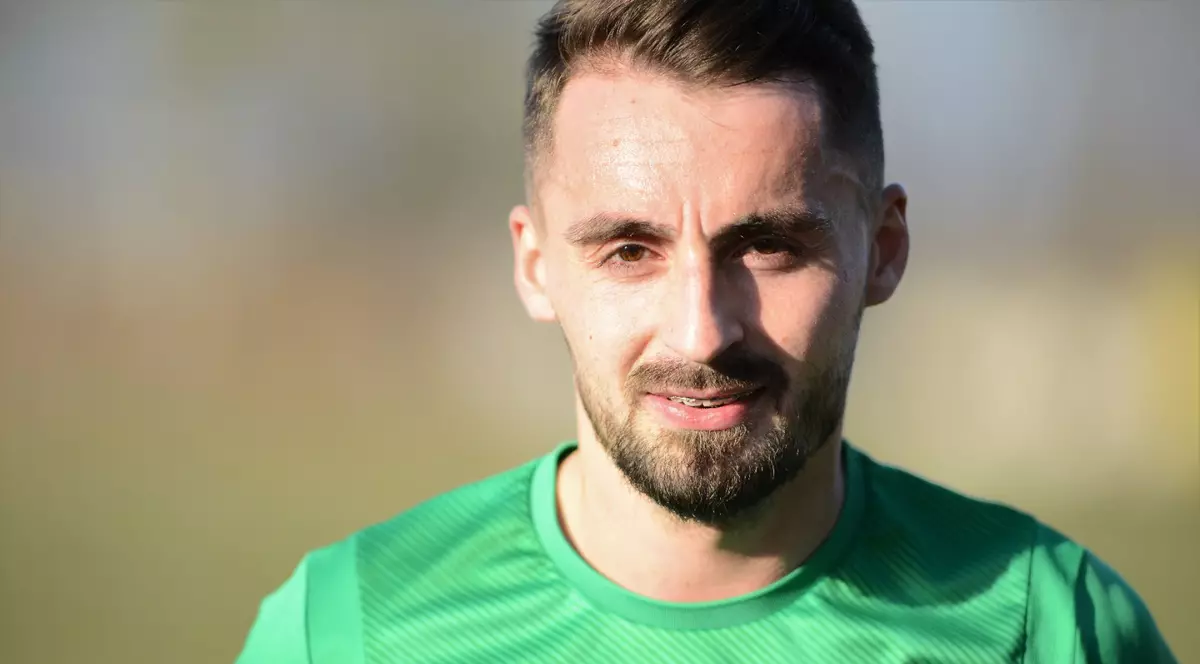 „Mă rog pentru bunica și verișorii mei din Cernăuți”. Teama în care trăiește fotbalistul portughez de origine ucraineană Ivan Buha