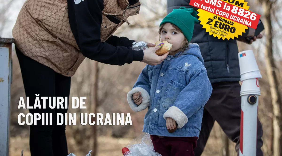 „Alături de copiii din Ucraina”. Sute de refugiați au primit, în vama Isaccea, mănuși, fulare și căciuli de la Fundația Ringier România