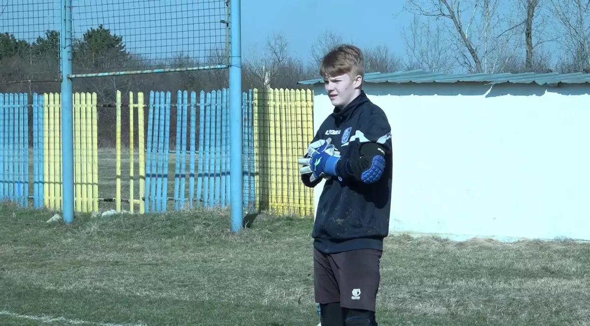 Portar ucrainean de 16 ani refugiat la Ploiești: „Mi-e teamă pentru babușca mea, a rămas la Odesa”