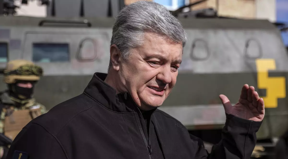 Fostul președinte ucrainean Poroşenko vrea ca Joe Biden să viziteze Ucraina cât timp se află în Europa săptămâna viitoare